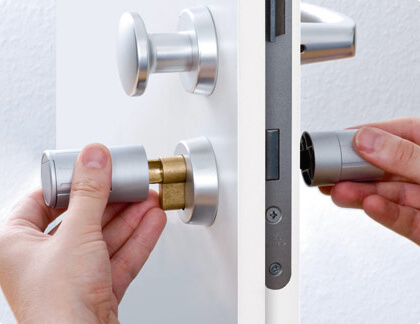 Срочное аварийное открытие замков в Великих Луках